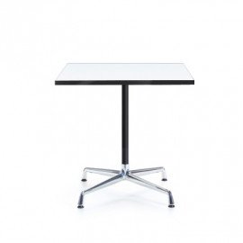 Table Carrée Eames
