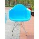 Chaise design Eames DAR en fibre de verre
