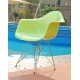 Chaise design Eames DAR en fibre de verre